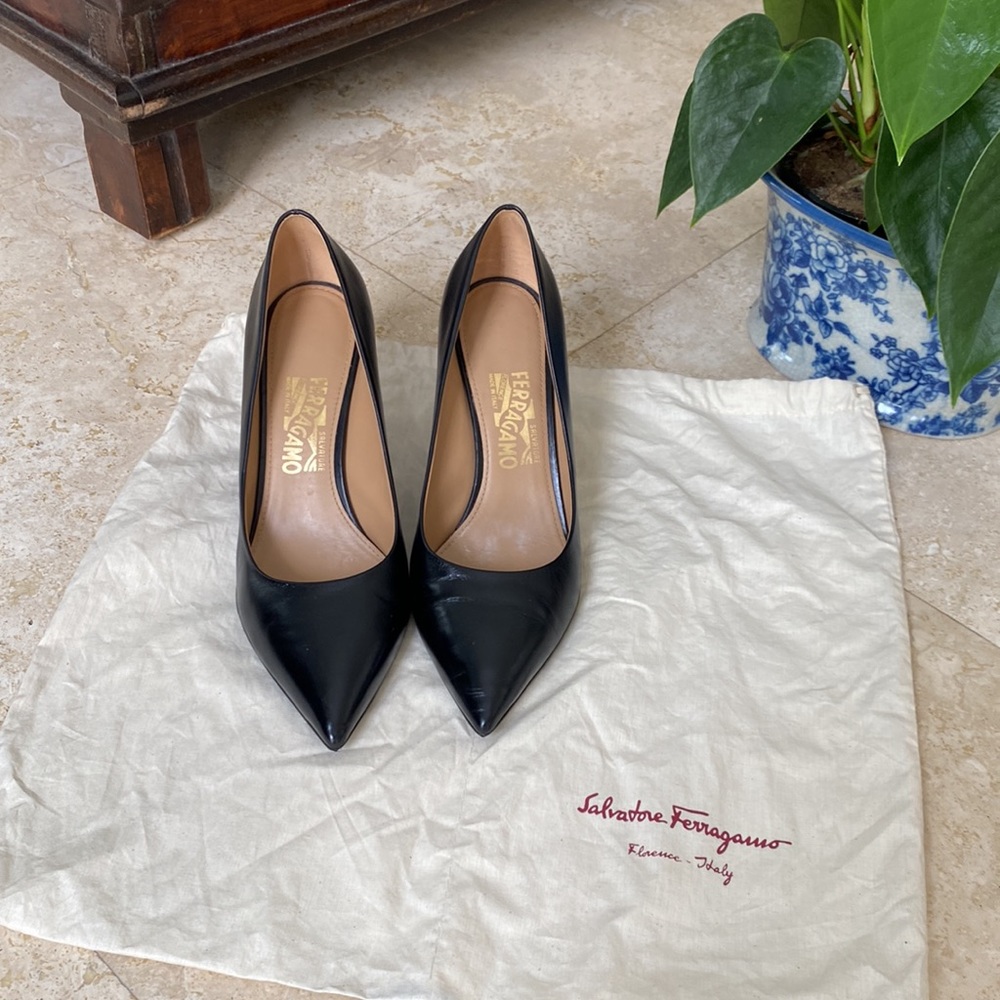 Classic Salvatore Ferragamo black stiletto pumps